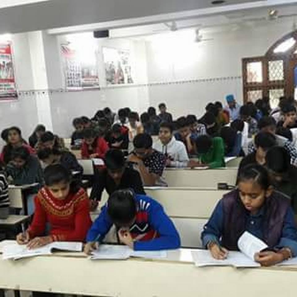 Aayam Infinity Classes Photos - Aayam Infinity Classes photo 4